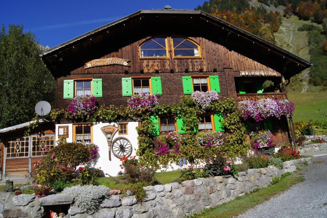 Haus Aelpele Daire Klosterle am Arlberg Dış mekan fotoğraf